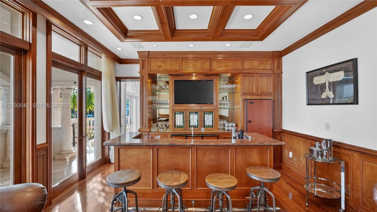 260 Cape Florida Dr , Key Biscayne, FL 33149 Photo