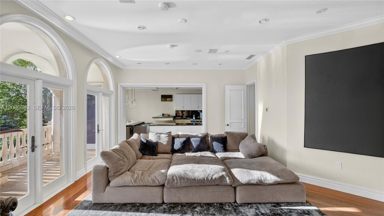 260 Cape Florida Dr , Key Biscayne, FL 33149 Photo