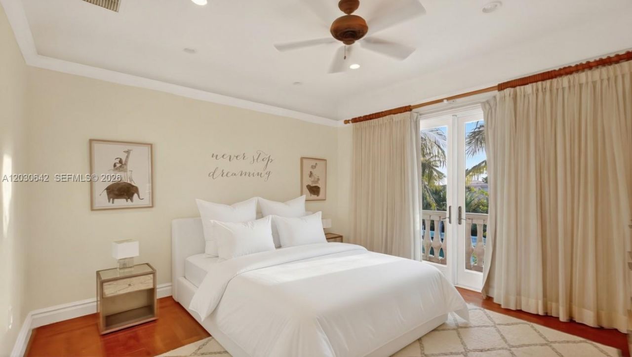 260 Cape Florida Dr , Key Biscayne, FL 33149 Photo