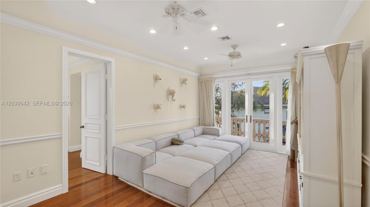 260 Cape Florida Dr , Key Biscayne, FL 33149 Photo