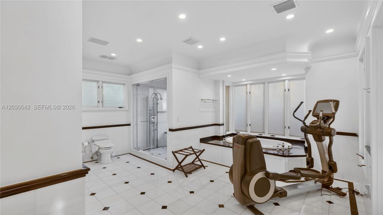 260 Cape Florida Dr , Key Biscayne, FL 33149 Photo