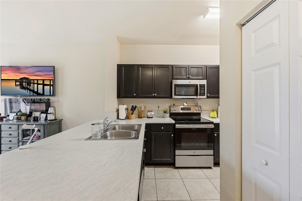 142 SE 28th Ter , Unit 6, Homestead, FL 33033 Photo