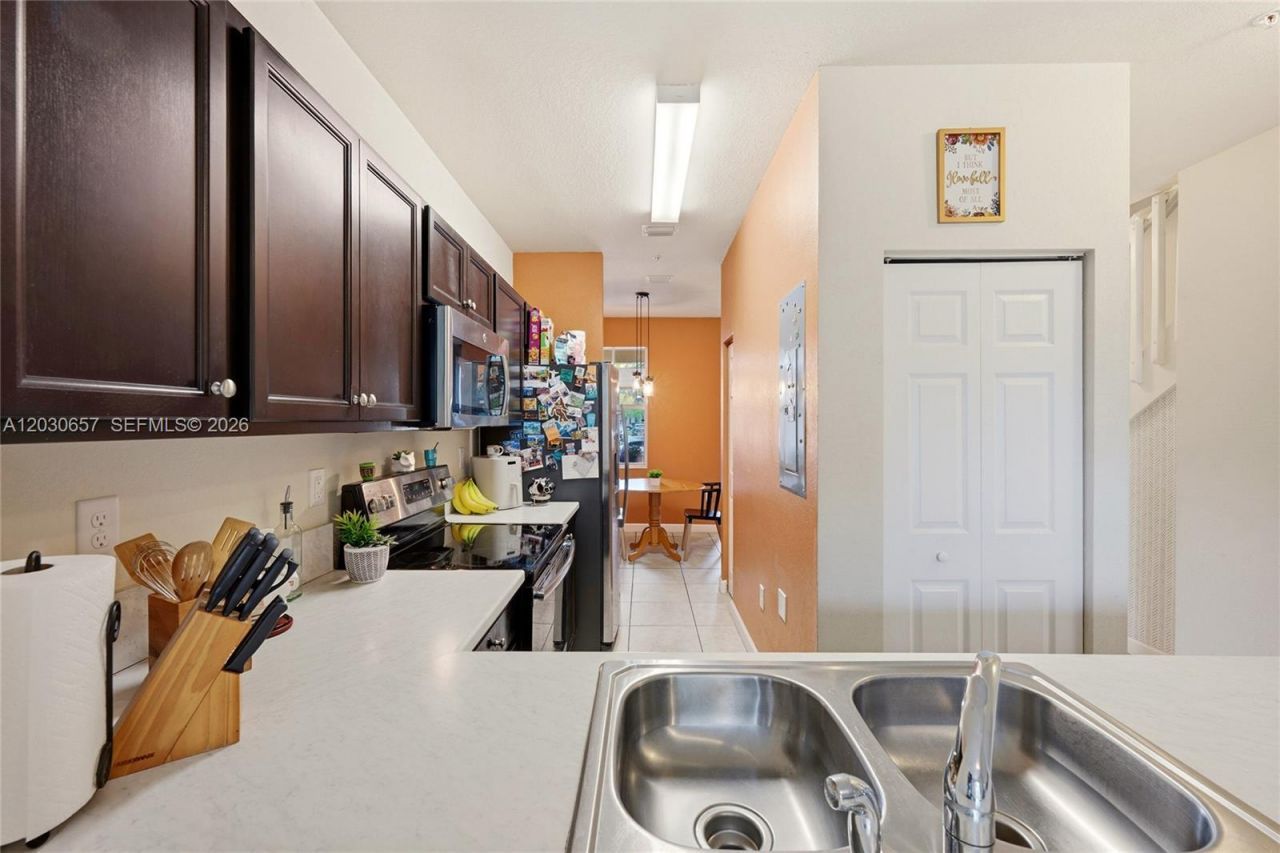142 SE 28th Ter , Unit 6, Homestead, FL 33033 Photo