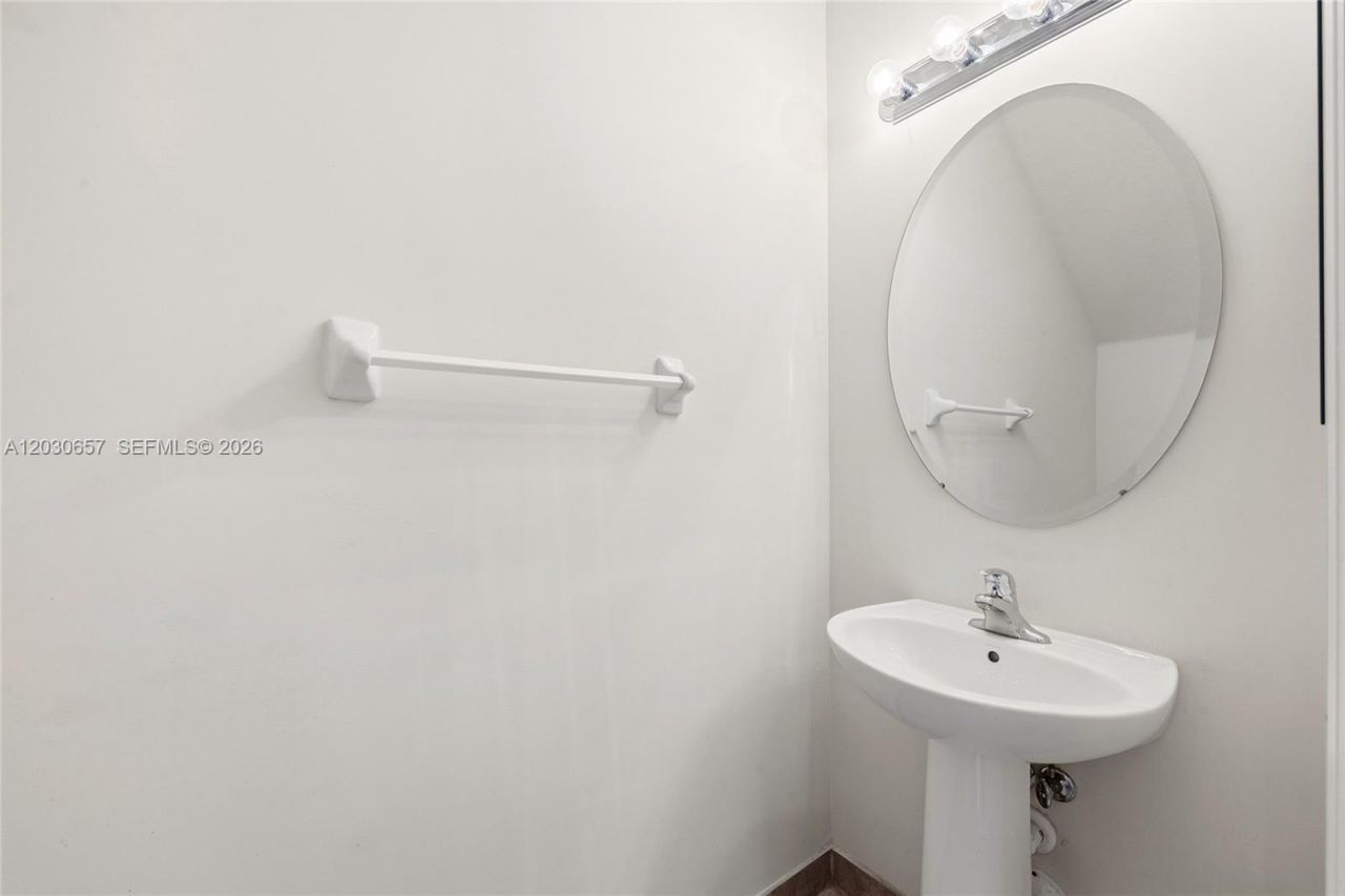 142 SE 28th Ter , Unit 6, Homestead, FL 33033 Photo