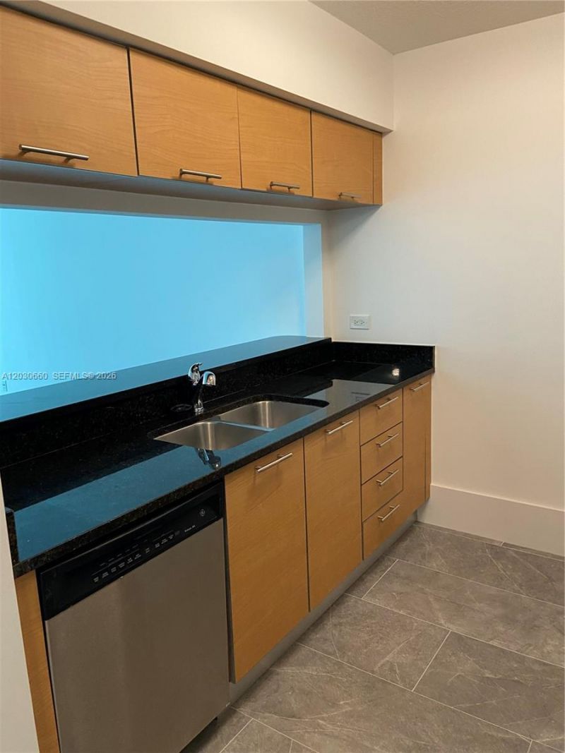 31 SE 5th St , Unit 2103, Miami, FL 33131 Photo