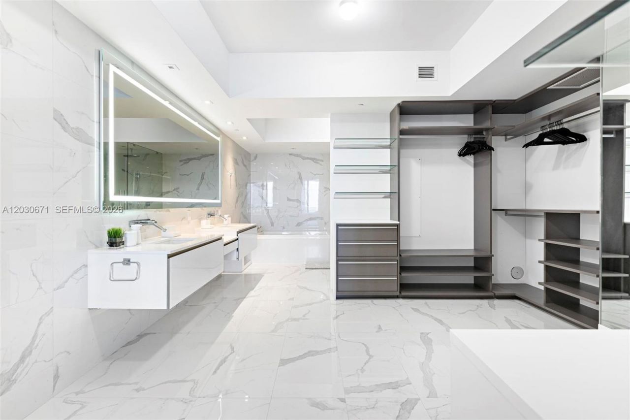 5500 Island Estates Dr , Unit 506, Aventura, FL 33160 Photo