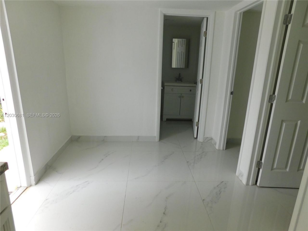 1605 NW 26th St, Unit B, Miami, FL 33142 Photo