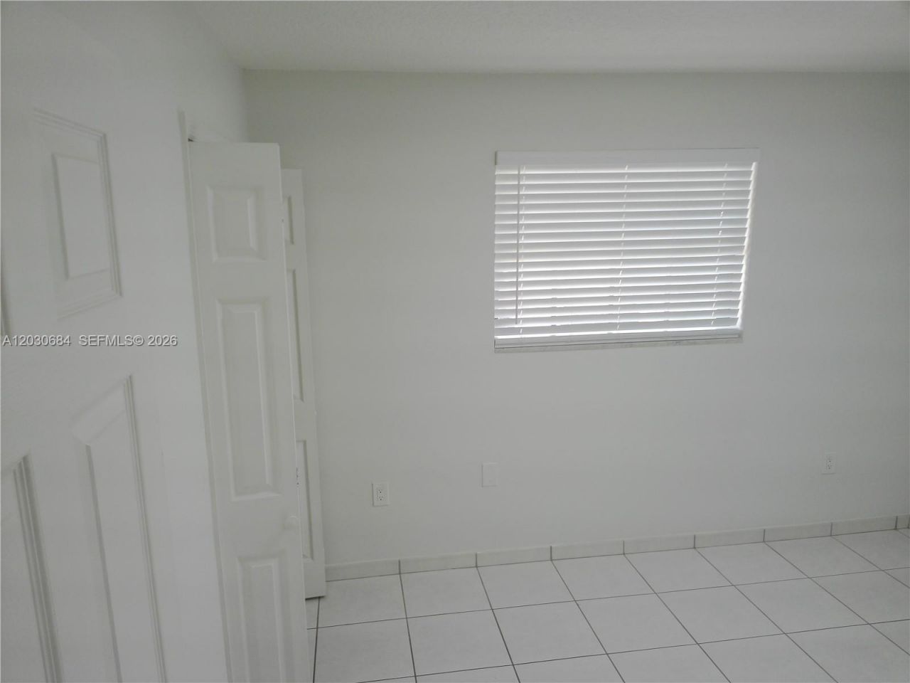 10812 SW 33rd St , Miami, FL 33165 Photo