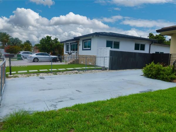 161 E 36th St , Hialeah, FL 33013