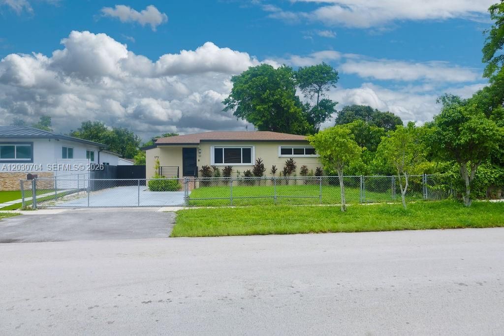 161 E 36th St , Hialeah, FL 33013 Photo