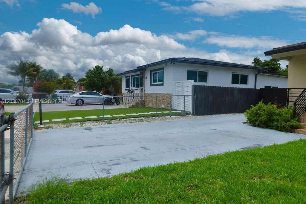 161 E 36th St , Hialeah, FL 33013 Photo