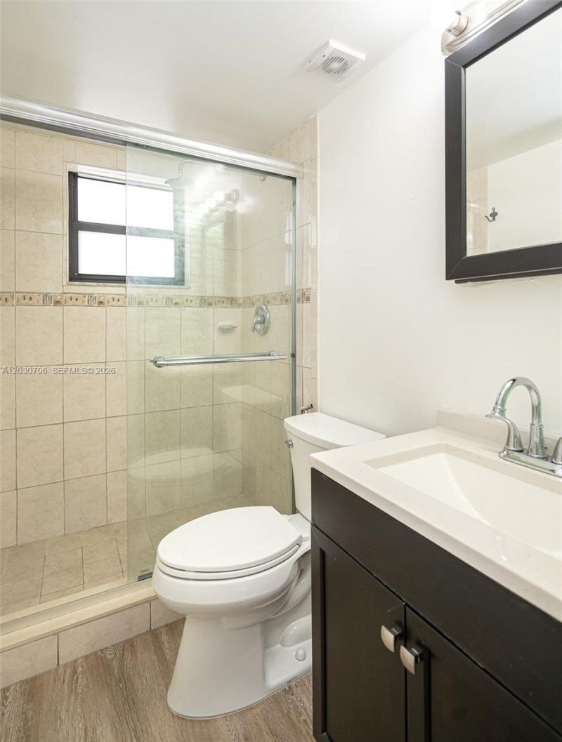 2740 W 62nd Pl , Unit 201, Hialeah, FL 33016 Photo