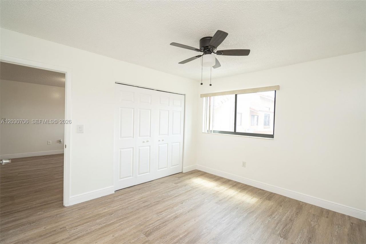2740 W 62nd Pl , Unit 201, Hialeah, FL 33016 Photo
