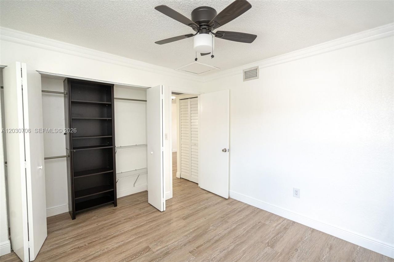 2740 W 62nd Pl , Unit 201, Hialeah, FL 33016 Photo