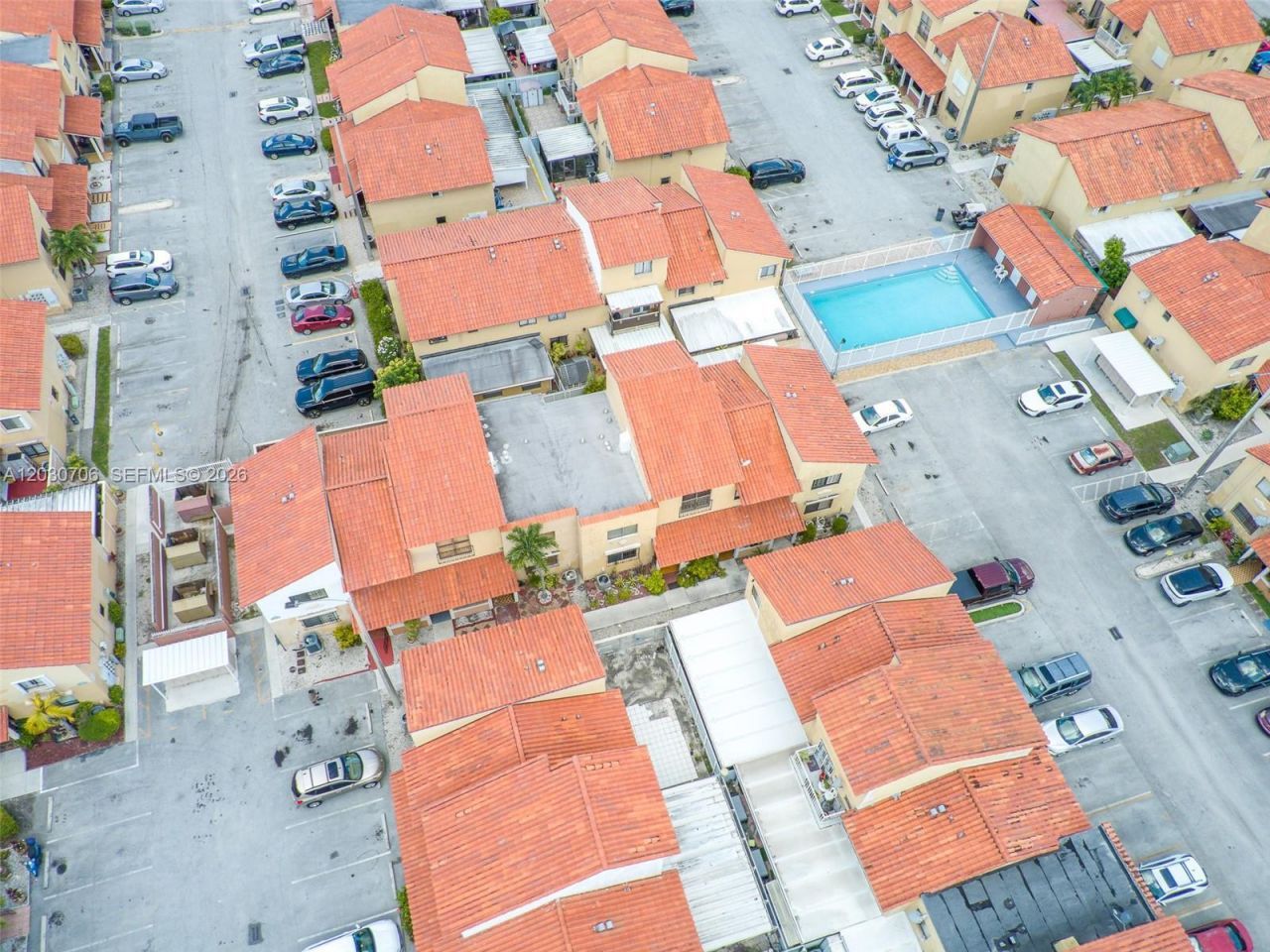 2740 W 62nd Pl , Unit 201, Hialeah, FL 33016 Photo