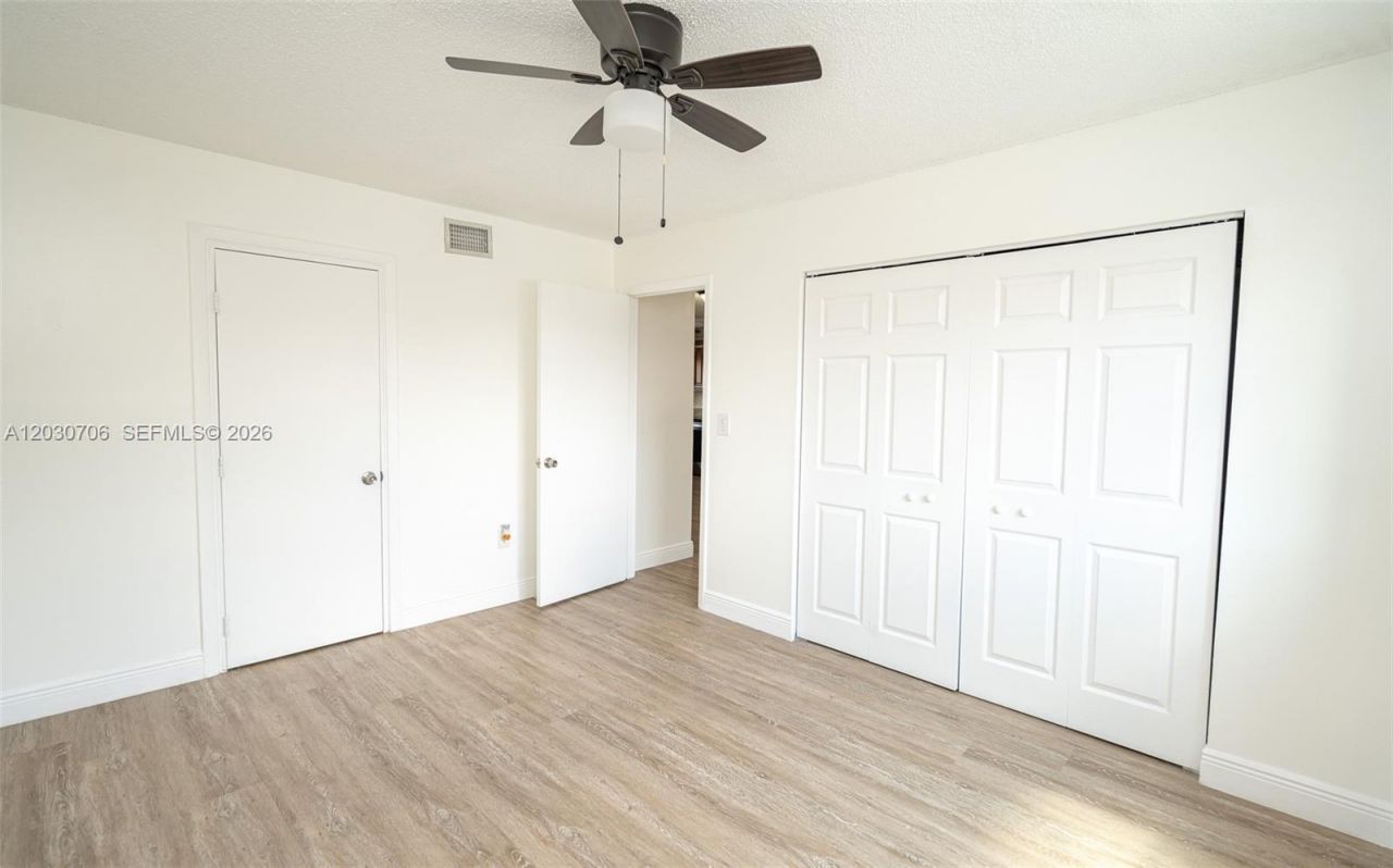 2740 W 62nd Pl , Unit 201, Hialeah, FL 33016 Photo