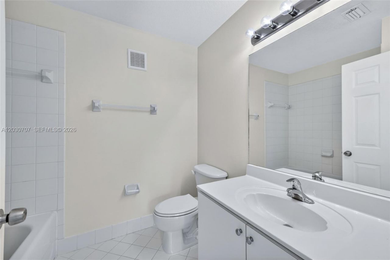 2721 SE 12th Pl , Unit 206, Homestead, FL 33035 Photo