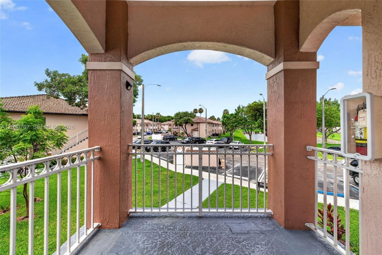 2721 SE 12th Pl , Unit 206, Homestead, FL 33035 Photo