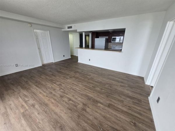 Unit 1408, North Miami, FL 33181
