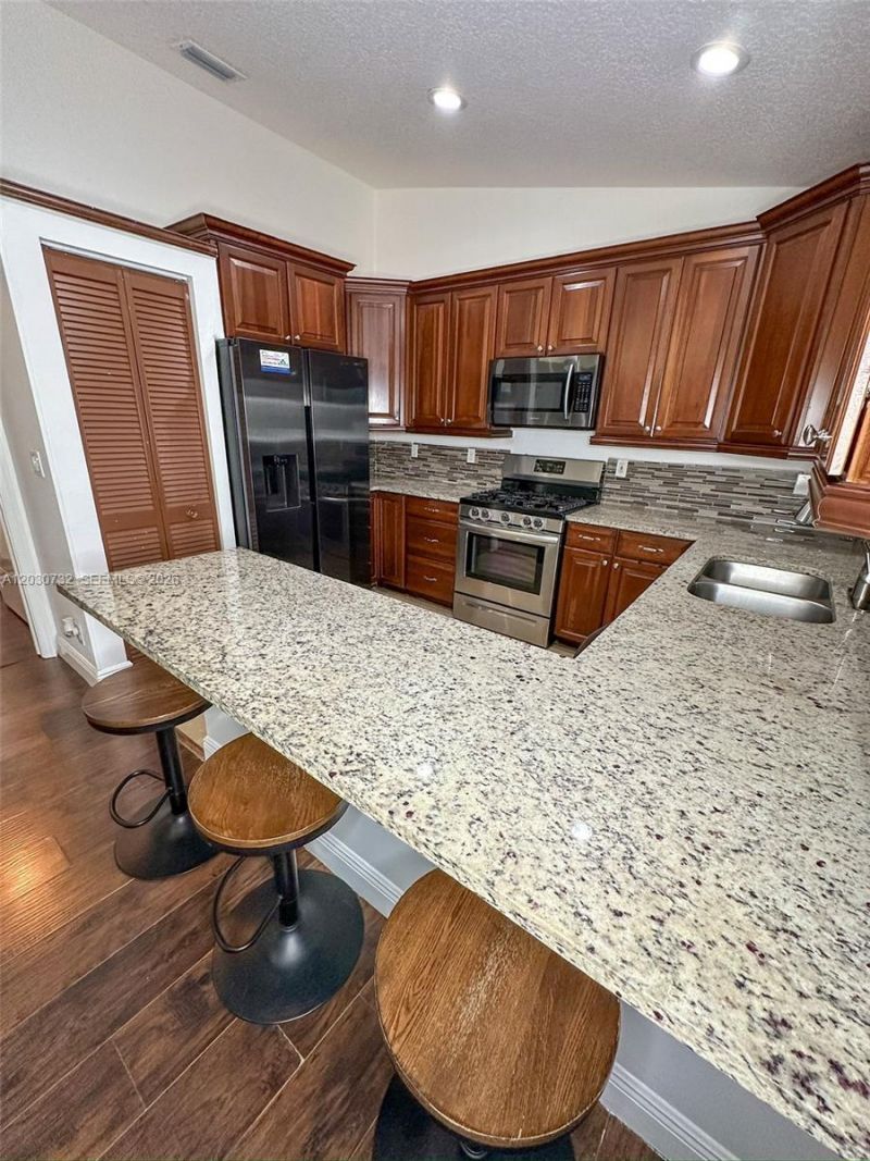 1010 Salmon Isle , Greenacres, FL 33413 Photo