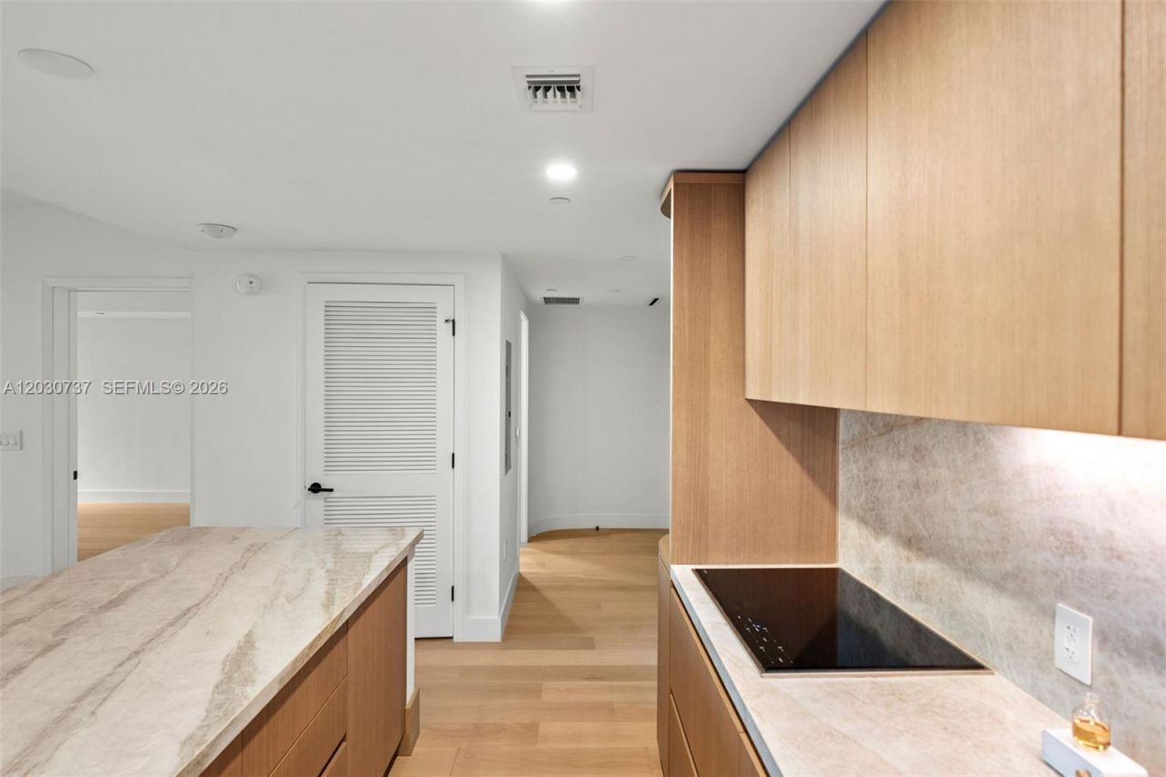 1176 97th Street, Unit 302, Bay Harbor Islands, FL 33154 Photo