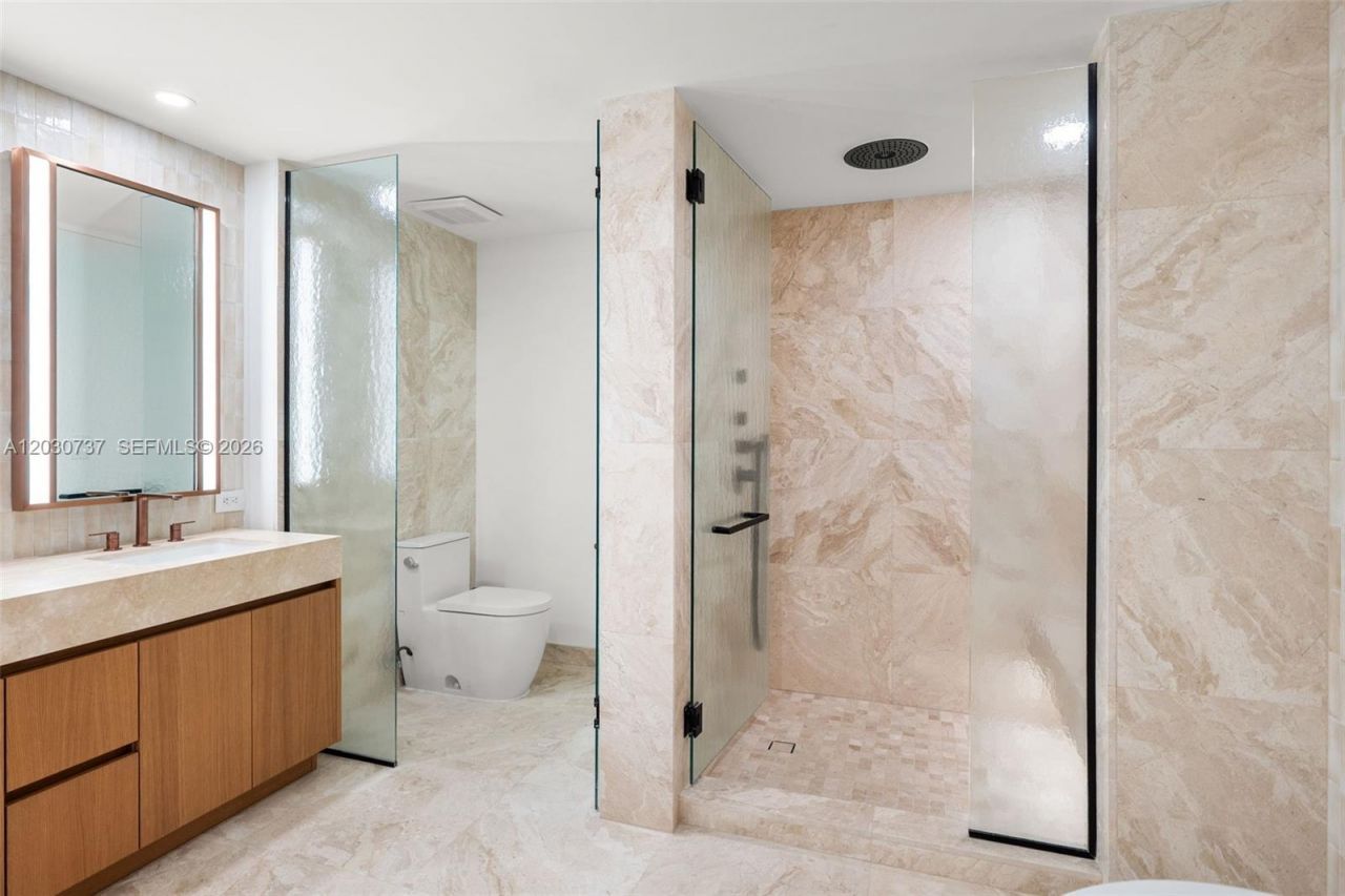 1176 97th Street, Unit 302, Bay Harbor Islands, FL 33154 Photo