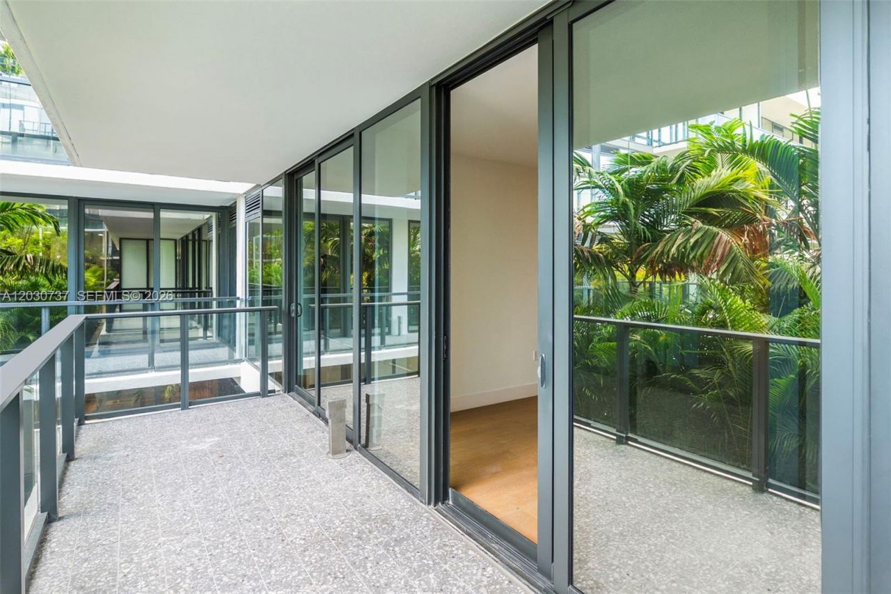 1176 97th Street, Unit 302, Bay Harbor Islands, FL 33154 Photo