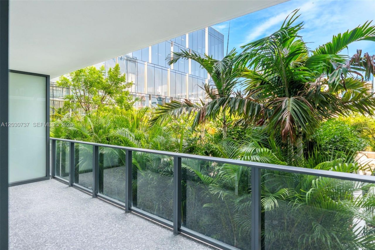 1176 97th Street, Unit 302, Bay Harbor Islands, FL 33154 Photo