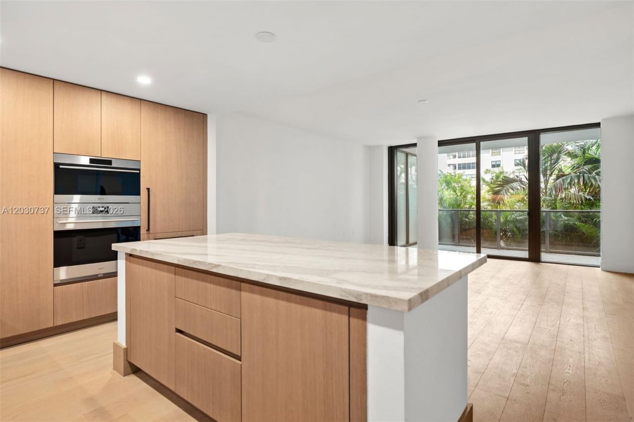 1176 97th Street, Unit 302, Bay Harbor Islands, FL 33154 Photo