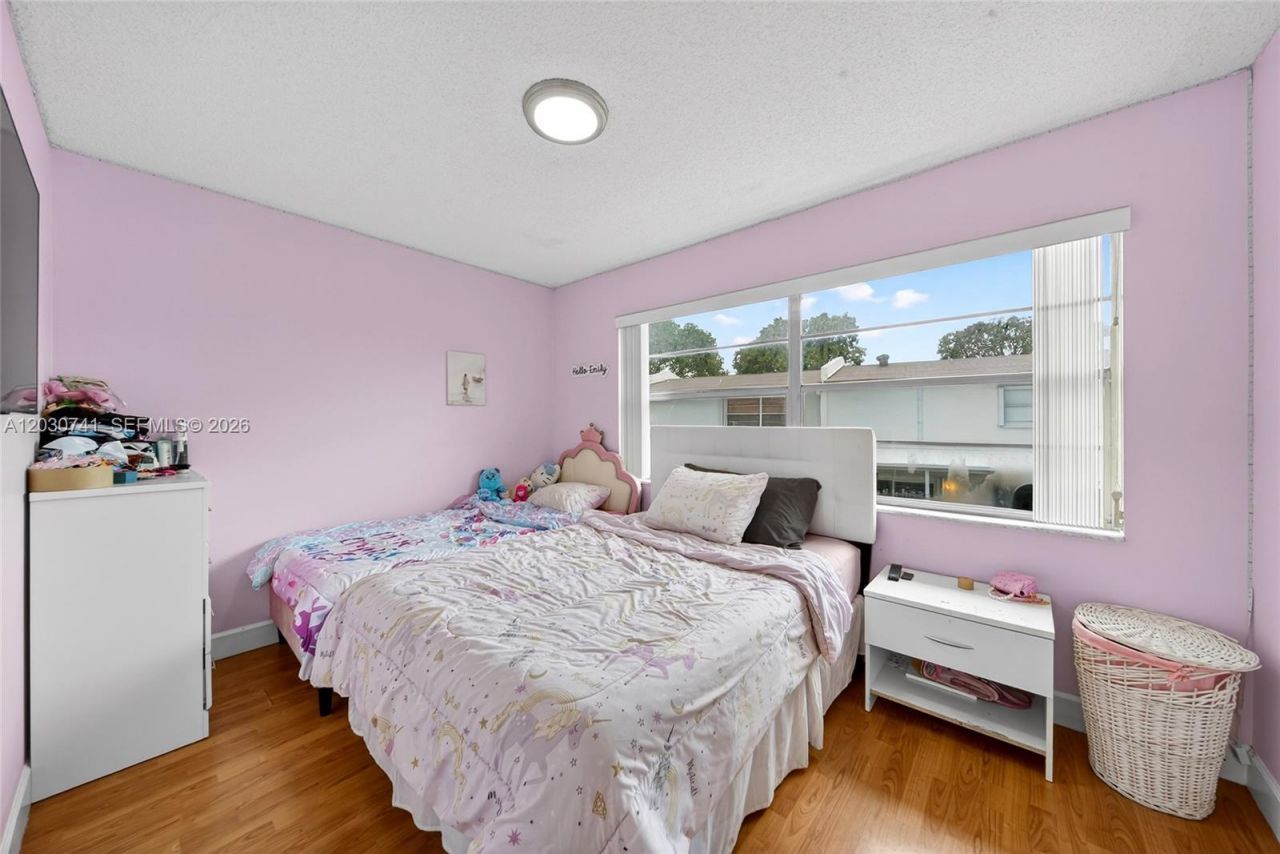 6912 SW 110th Ave , Miami, FL 33173 Photo