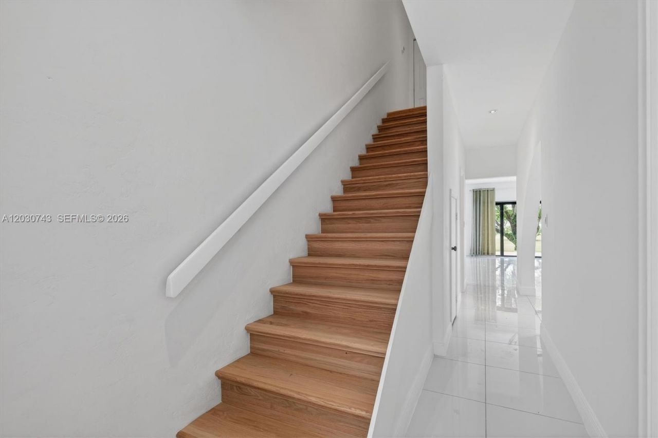 8875 SW 62nd Ter , Unit 10-D, Miami, FL 33173 Photo