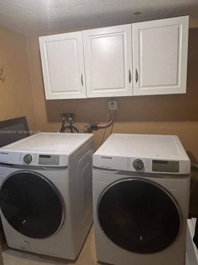 6331 NW 110th Ter , Unit -, Hialeah, FL 33012 Photo