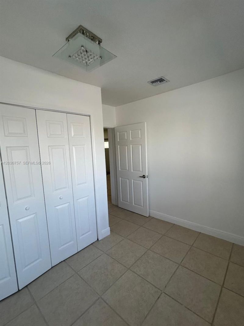 6331 NW 110th Ter , Unit -, Hialeah, FL 33012 Photo