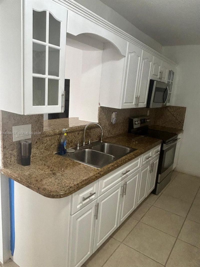 6331 NW 110th Ter , Unit -, Hialeah, FL 33012 Photo
