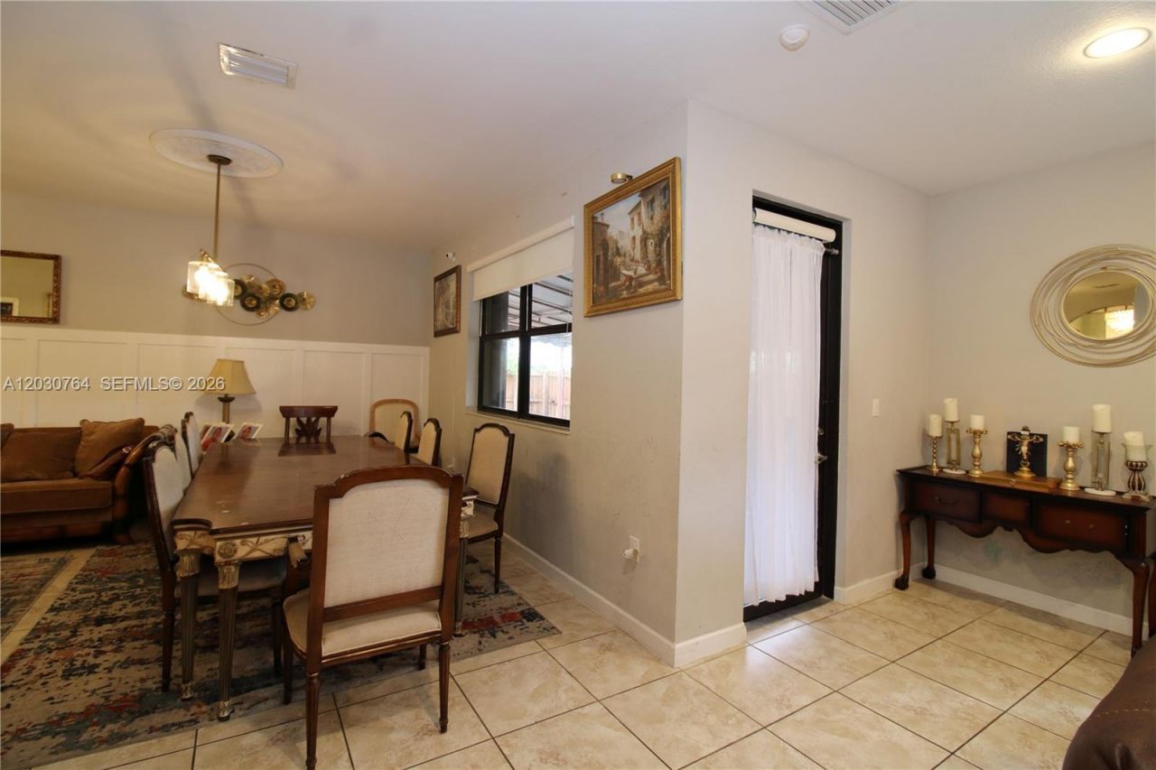 3698 SE 2nd Dr , Homestead, FL 33033 Photo