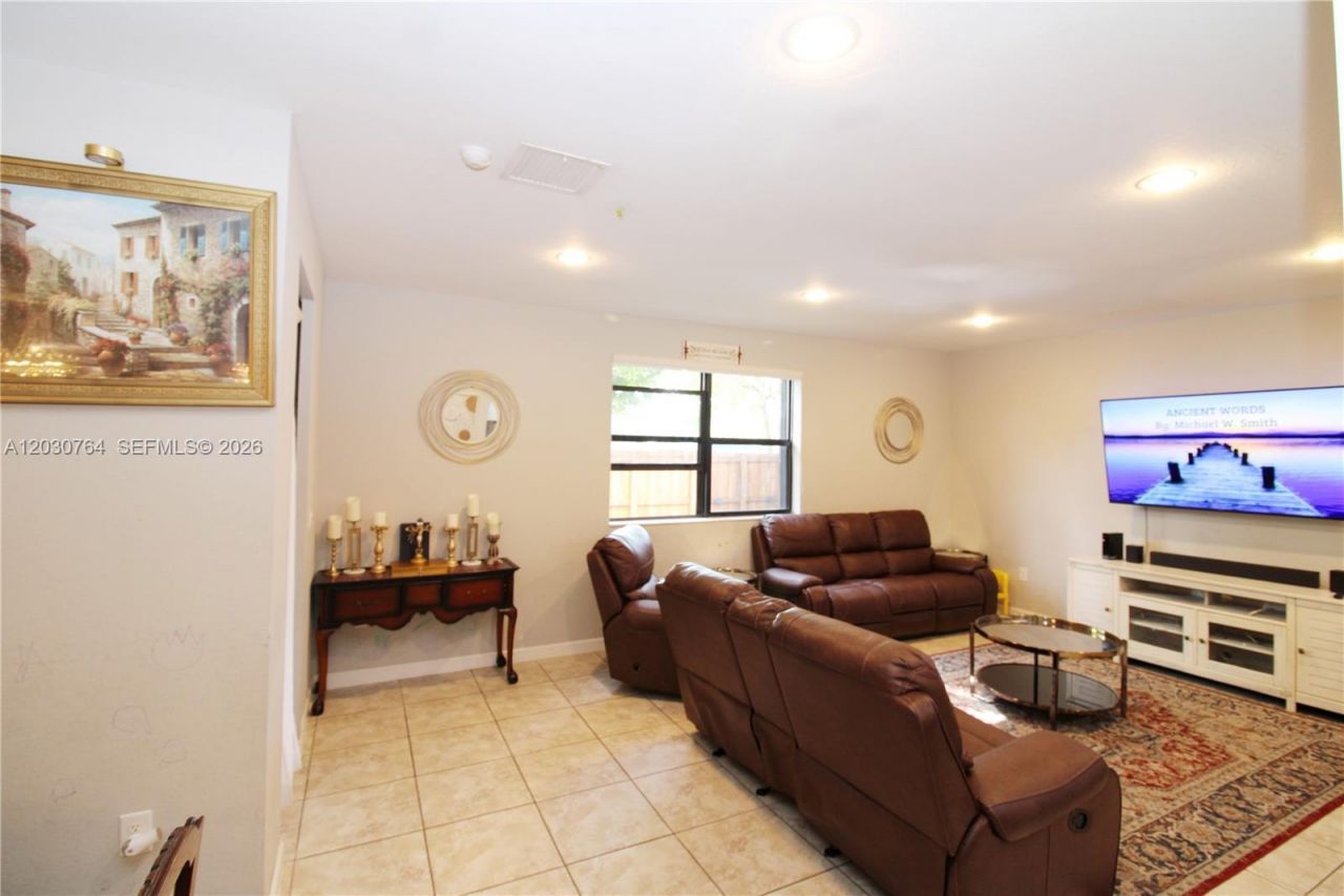 3698 SE 2nd Dr , Homestead, FL 33033 Photo