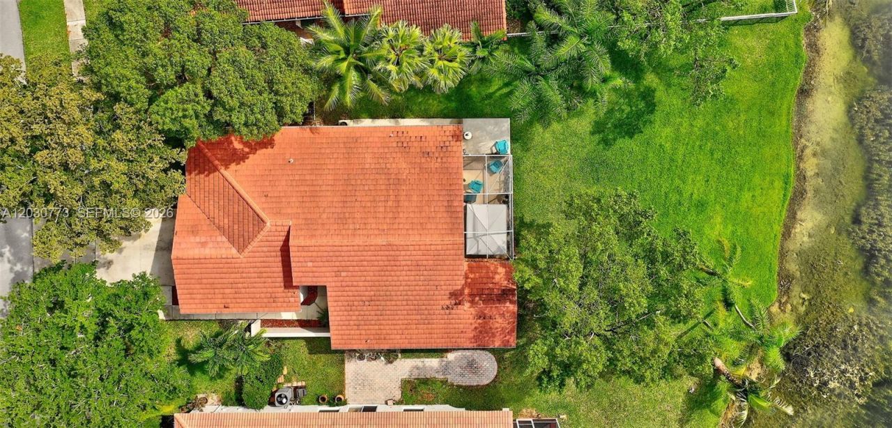 1901 NW 180th Way , Pembroke Pines, FL 33029 Photo