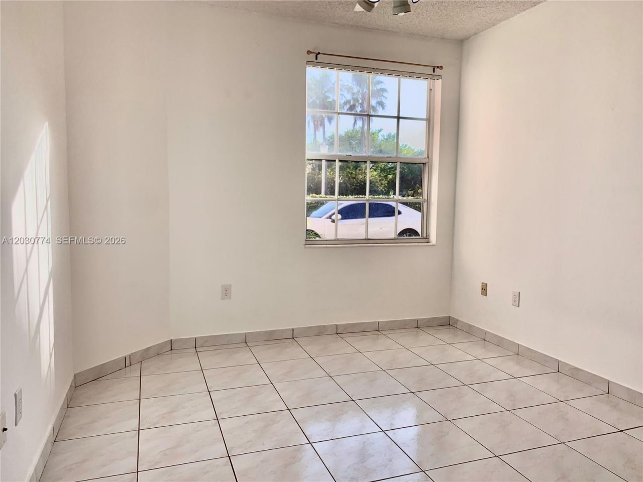 14807 Balgowan Rd , Unit 101-12, Miami Lakes, FL 33016 Photo