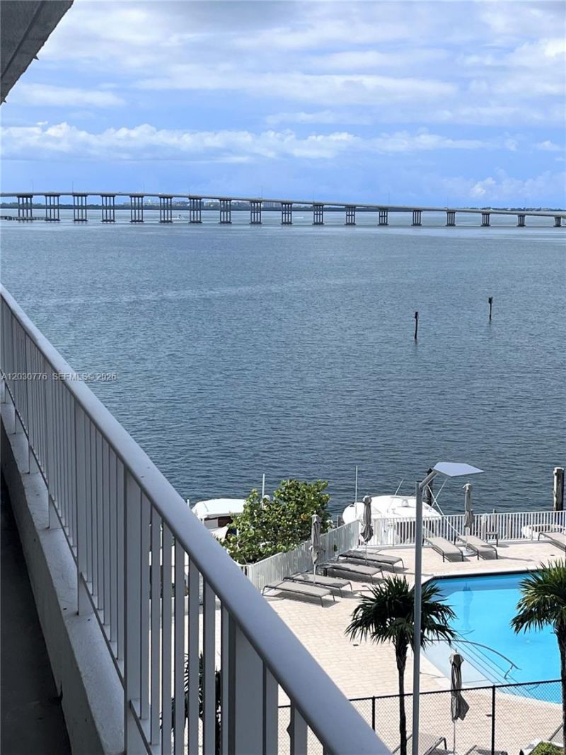 200 SE 15th Rd , Unit 6A, Miami, FL 33129 Photo