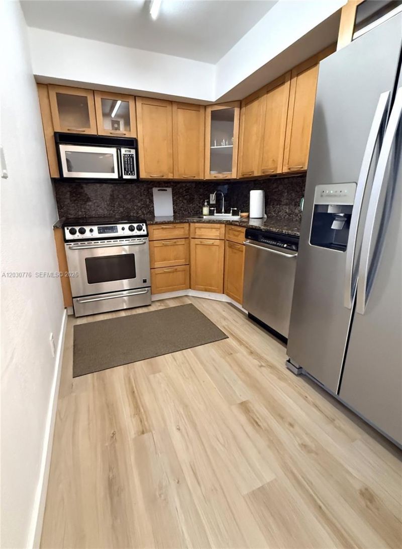 200 SE 15th Rd , Unit 6A, Miami, FL 33129 Photo