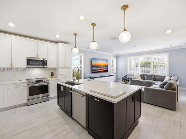 2576 SW 158th Ave, Miramar, FL 33027
