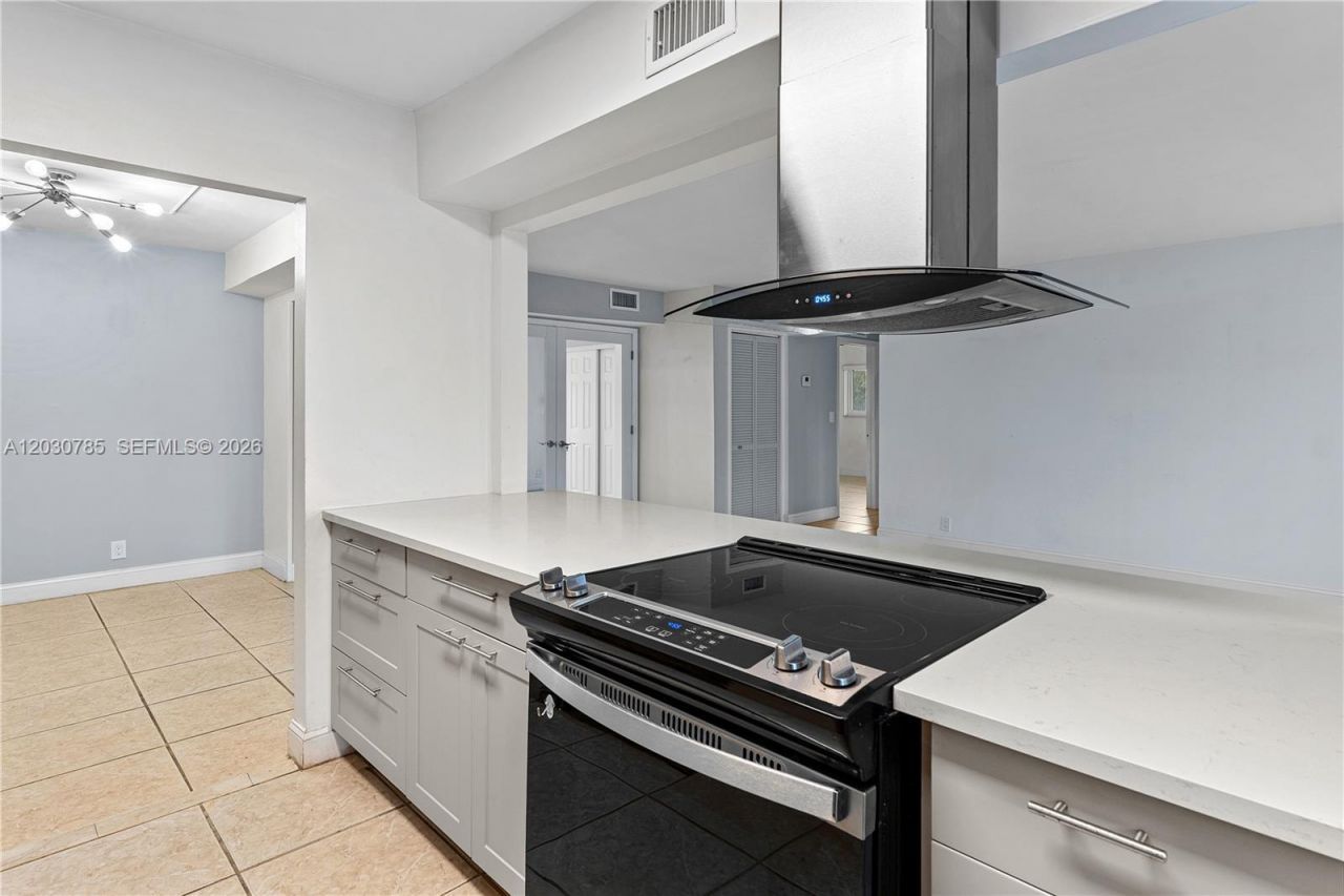 204 NW 1st St , Boynton Beach, FL 33435 Photo