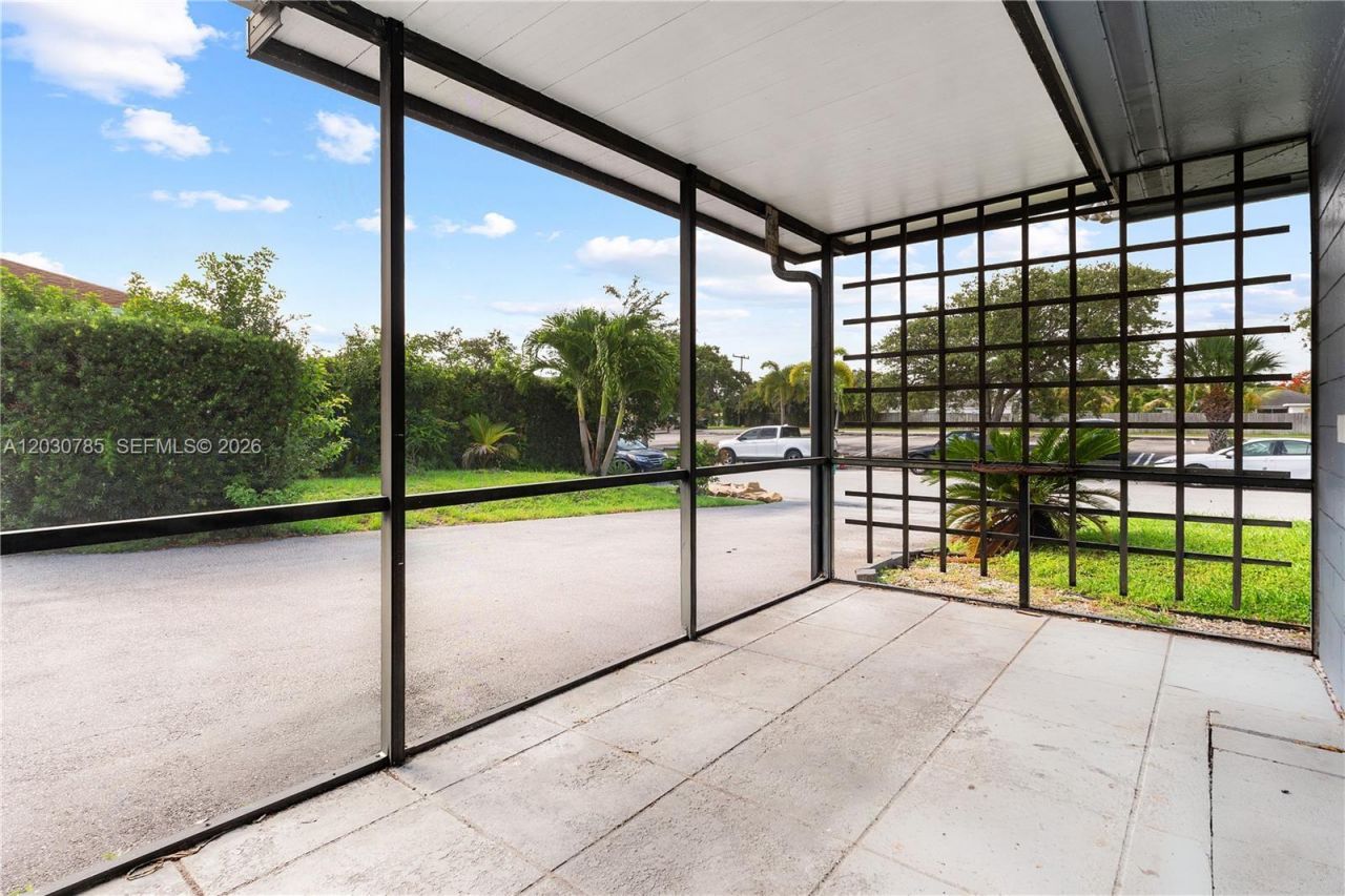 204 NW 1st St , Boynton Beach, FL 33435 Photo