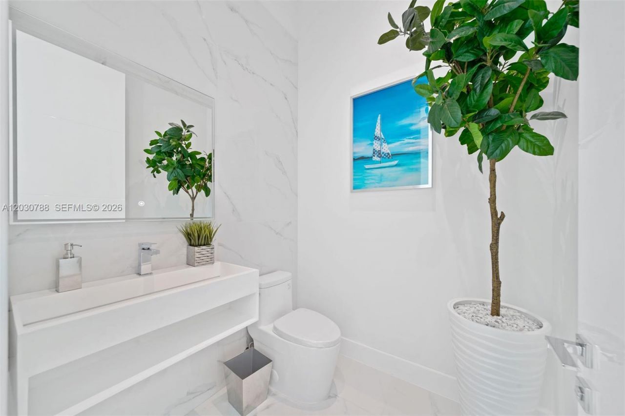 278 190th St , Sunny Isles Beach, FL 33160 Photo