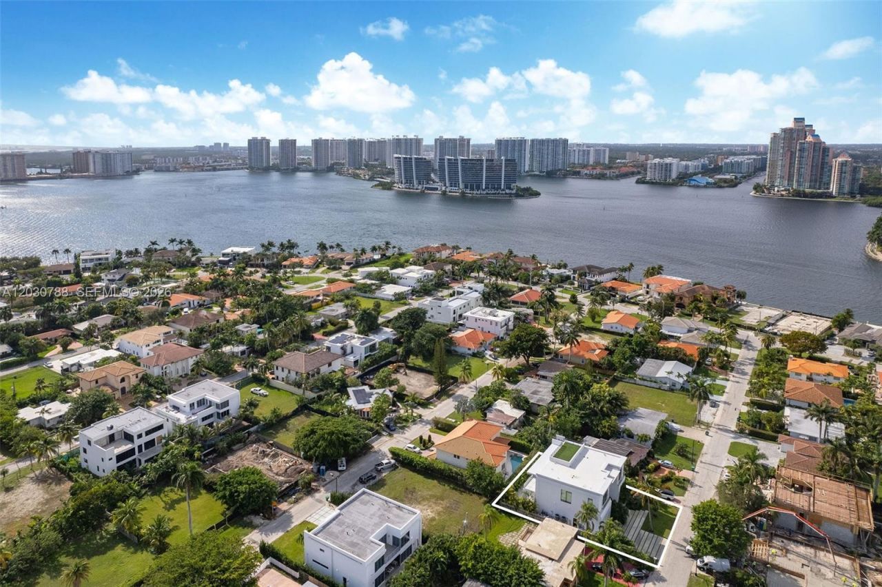 278 190th St , Sunny Isles Beach, FL 33160 Photo