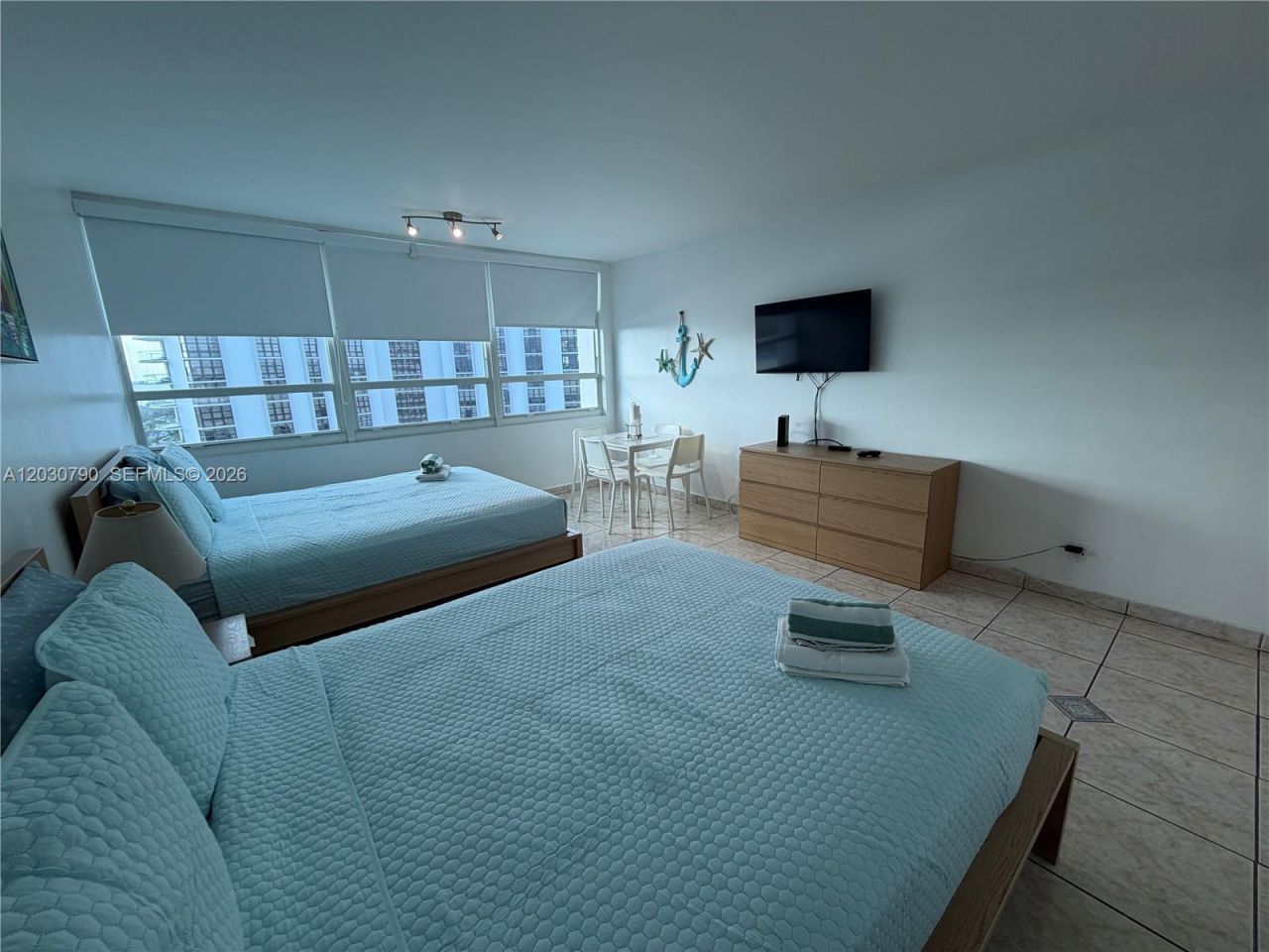 5445 Collins Ave , Unit 1506, Miami Beach, FL 33140 Photo