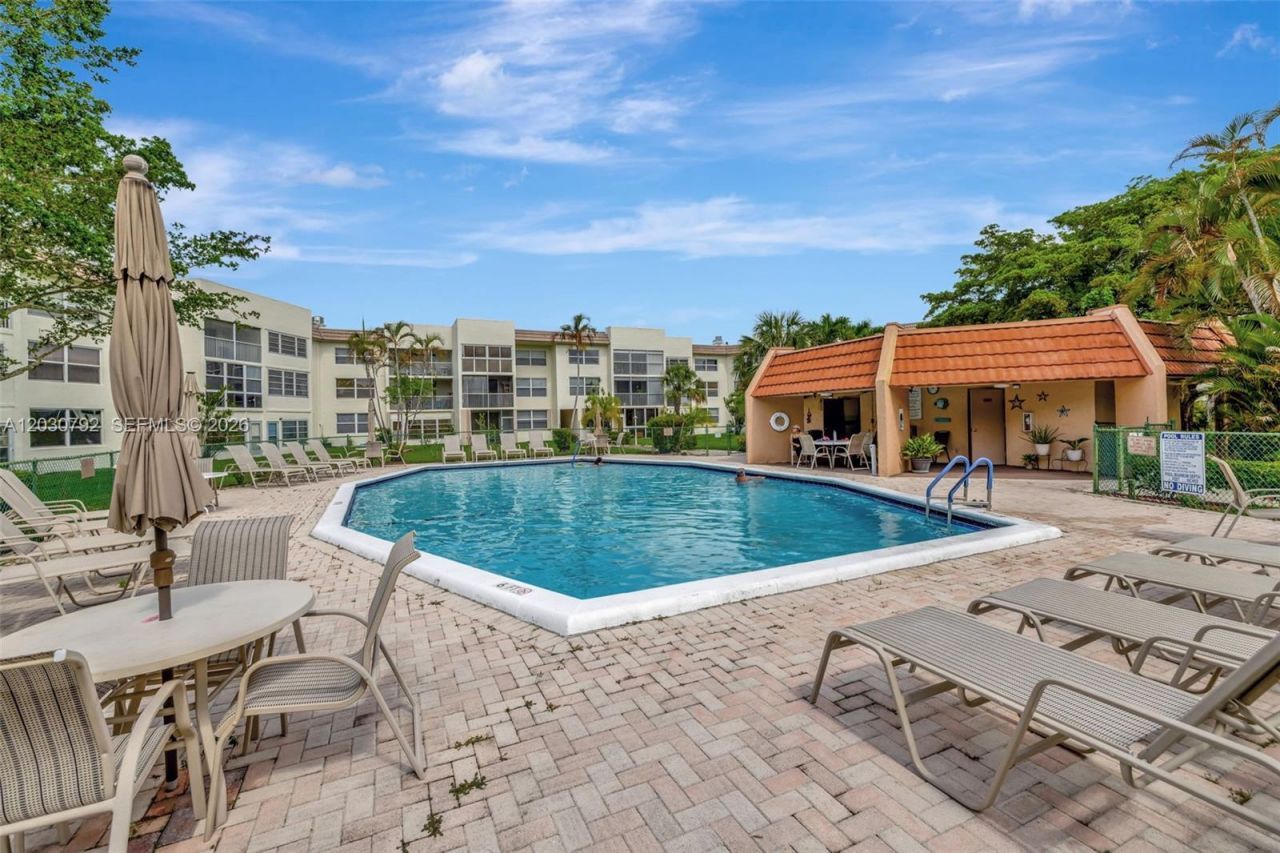6800 Royal Palm Blvd , Unit 302F, Margate, FL 33063 Photo