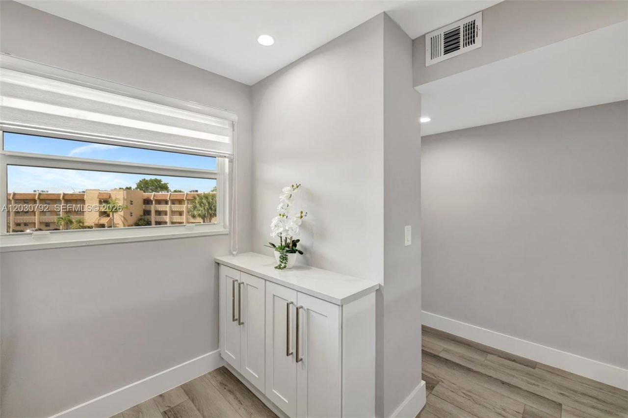 6800 Royal Palm Blvd , Unit 302F, Margate, FL 33063 Photo