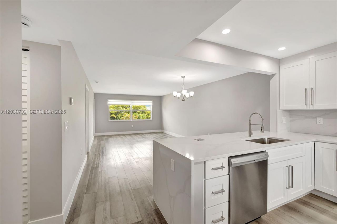 6800 Royal Palm Blvd , Unit 302F, Margate, FL 33063 Photo