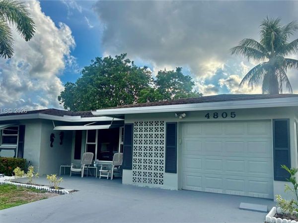 4805 NW 49th Rd , Tamarac, FL 33319